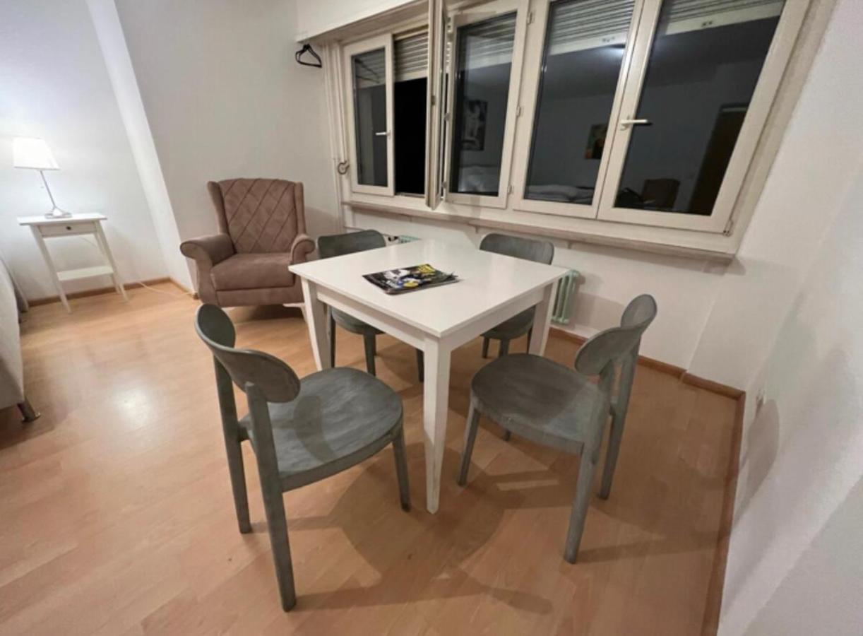 Schweiz Apartment Базел Екстериор снимка